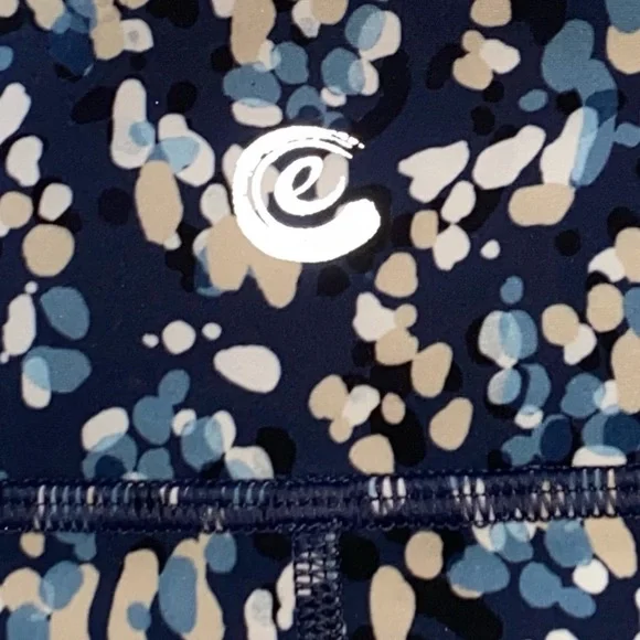 SOLD!!!  Johnny Was CALME Endurance Cut Out Sports Bra & 7/8 High Waist Leggings - Picture 10 of 15